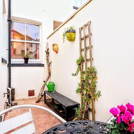 Cute Cottage 5 Min Walk From Cafes Station And Sea 헤이스팅스 외부 사진