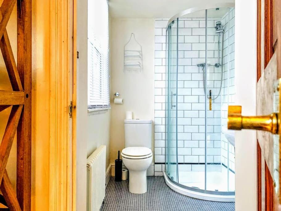 Cute Cottage 5 Min Walk From Cafes Station And Sea 헤이스팅스 외부 사진