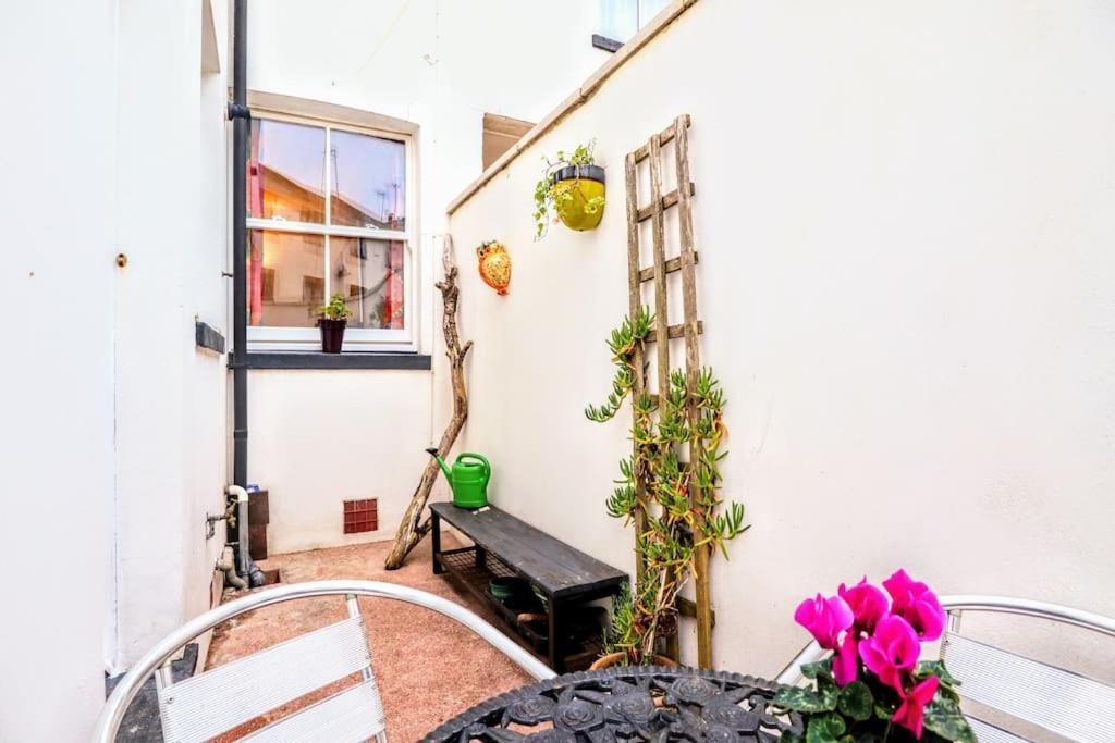 Cute Cottage 5 Min Walk From Cafes Station And Sea 헤이스팅스 외부 사진