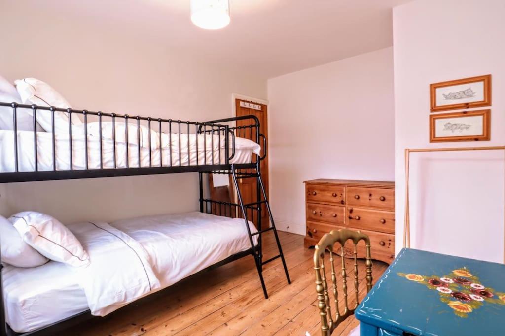 Cute Cottage 5 Min Walk From Cafes Station And Sea 헤이스팅스 외부 사진