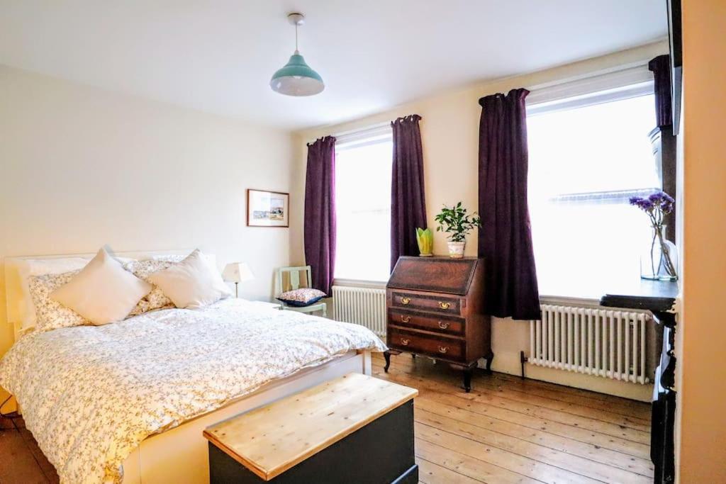 Cute Cottage 5 Min Walk From Cafes Station And Sea 헤이스팅스 외부 사진