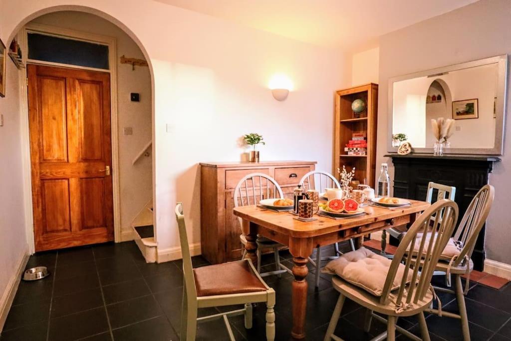 Cute Cottage 5 Min Walk From Cafes Station And Sea 헤이스팅스 외부 사진